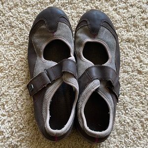 Merrell shoes - size 9